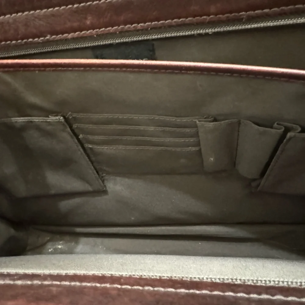 WORN Aged Brown High End WILSONS Leather Briefcase Lawyer Bag Pelle Studio